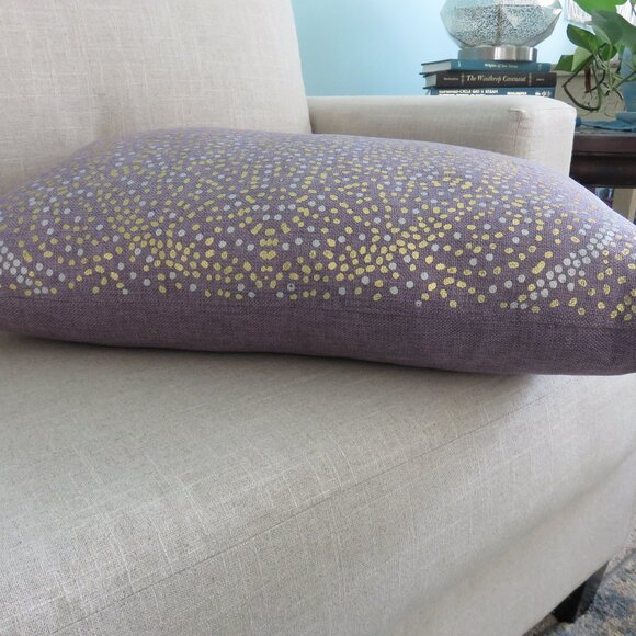 Lavender Purple Lilac Decorator Accent Pillow for Bed or Sofa Couch....625 - Picture 7 of 15